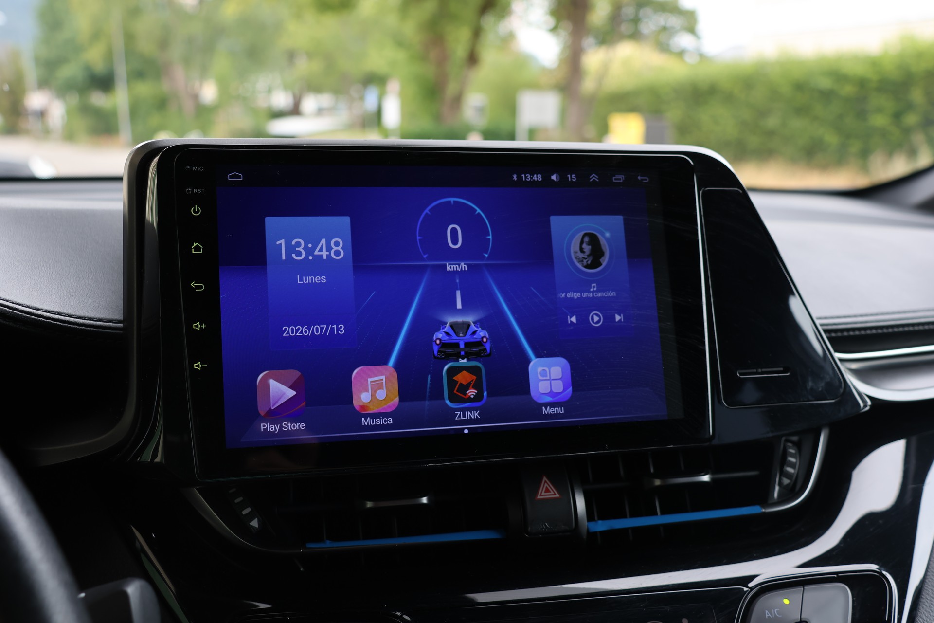 TOYOTA C-HR 1.2 Turbo Comfort-image-18