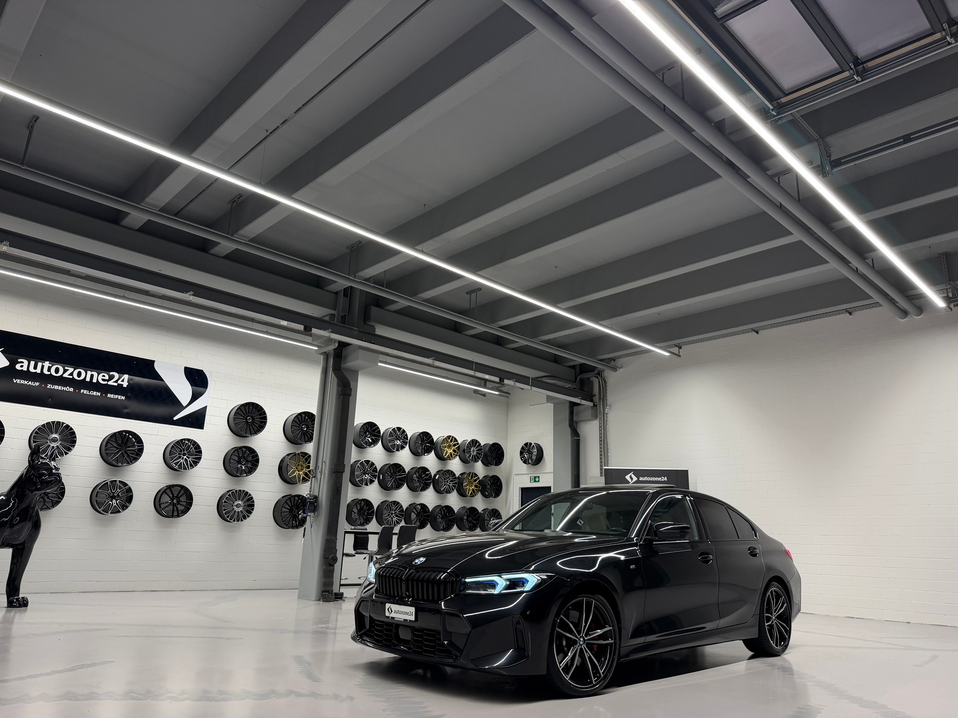 BMW 330d xDrive SAG M Sport *BMW Anschlussgarantie bis 03.07.28*BMW Service Inclusive bis 2.7.29-image-8