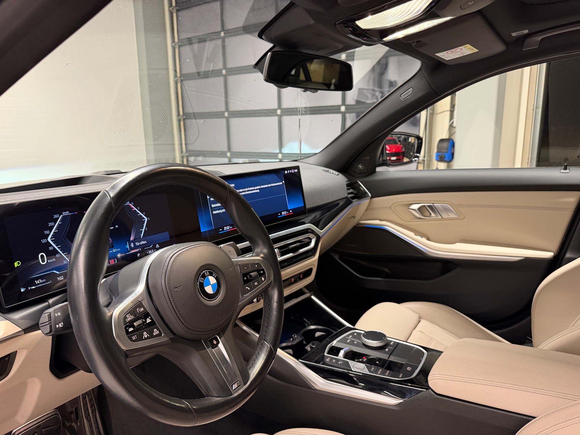BMW 330d xDrive SAG M Sport *BMW Anschlussgarantie bis 03.07.28*BMW Service Inclusive bis 2.7.29-image-16