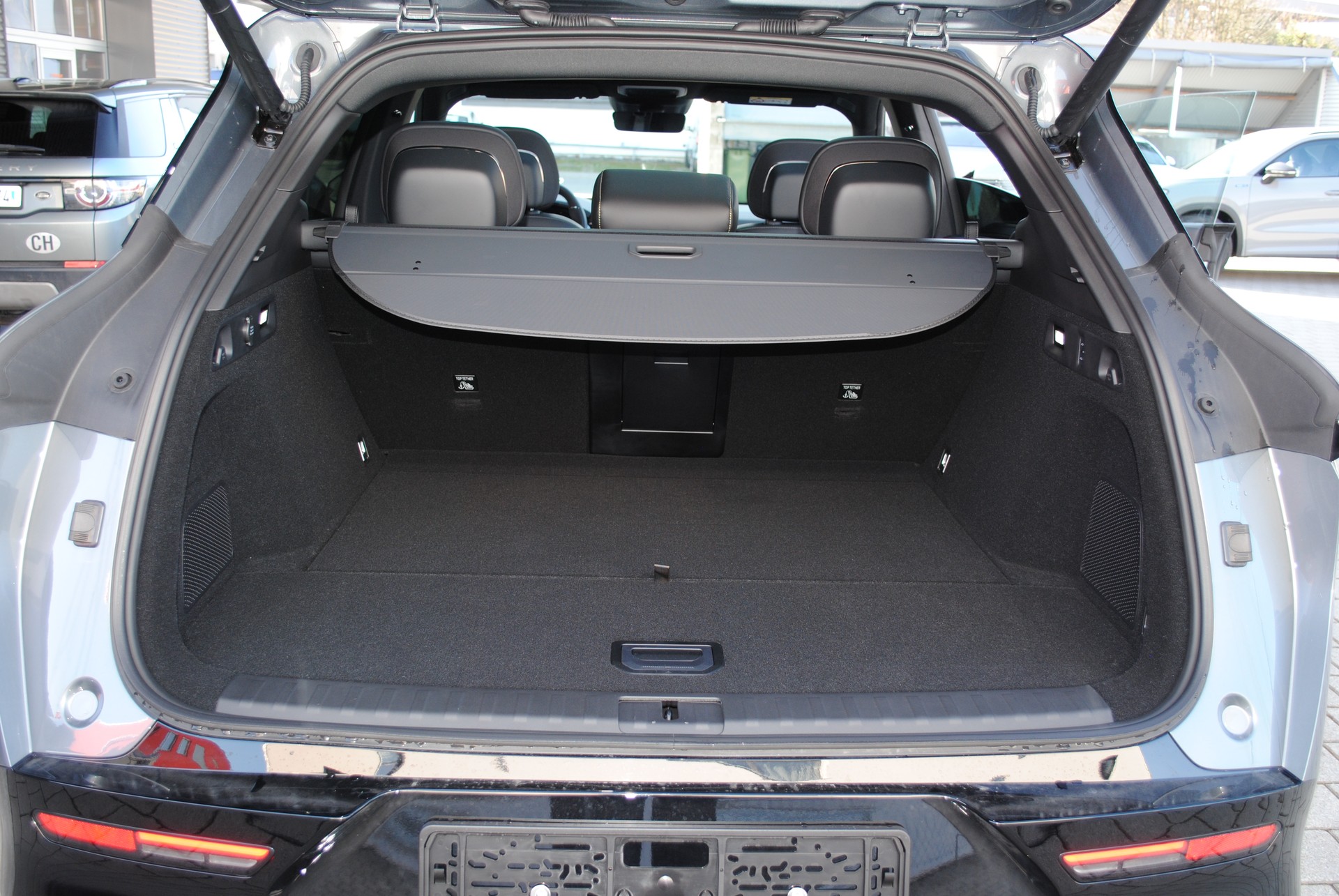 ZEEKR 7X 100kWh Privilege AWD-image-17