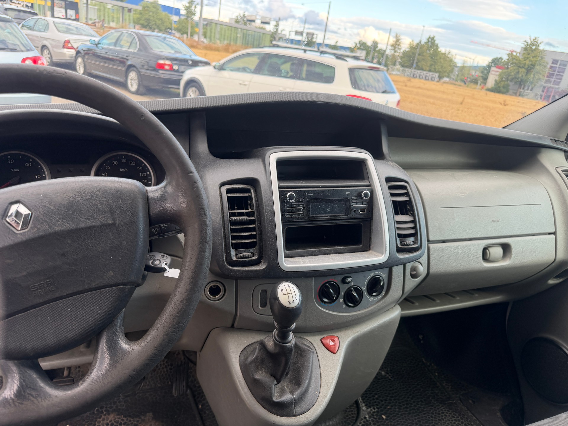 RENAULT Trafic 2.0 dCi 115 2.9t L2H1-image-7