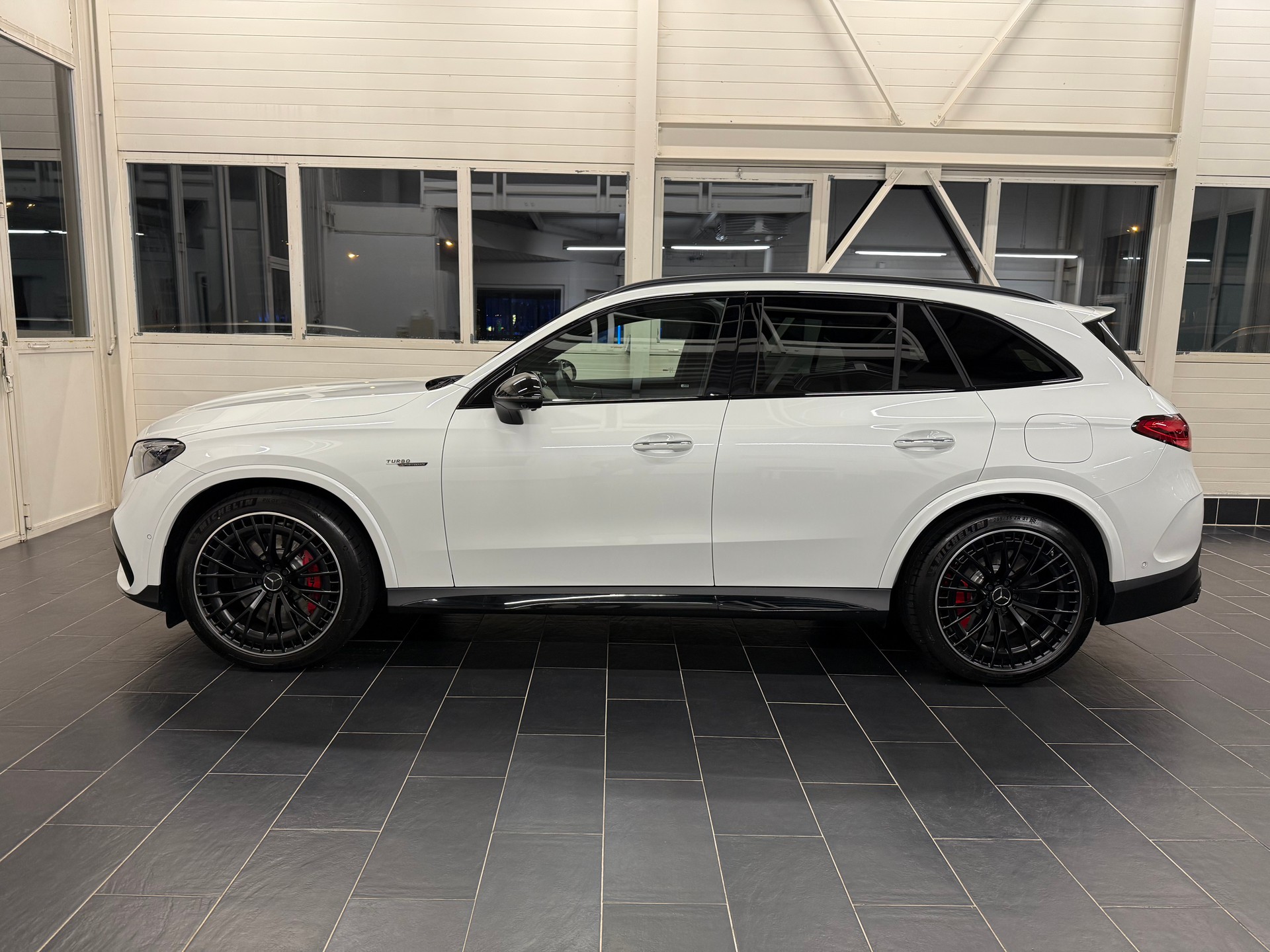 MERCEDES-BENZ GLC AMG 63 S e Performance Executive Edition 9G-Tronic-showroom-element-2