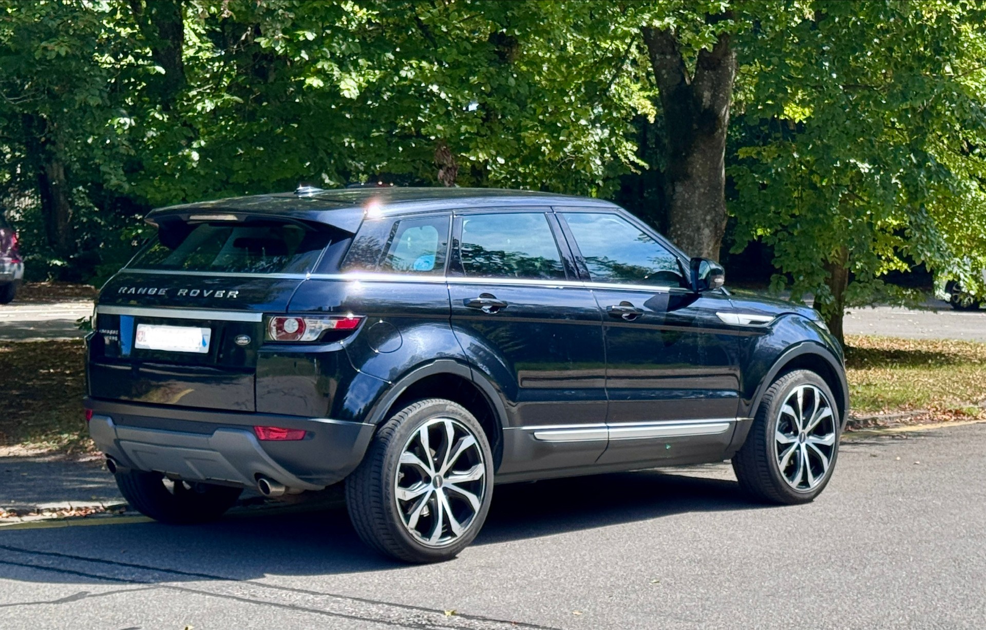 LAND ROVER 2.2 SD4 Prestige-image-3