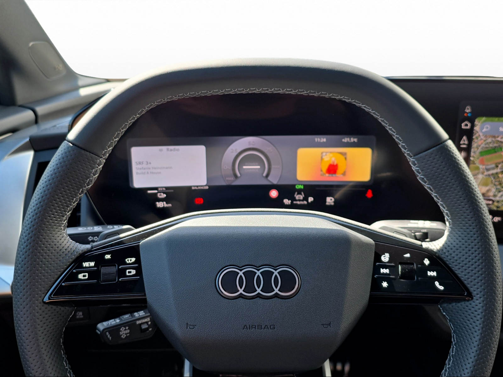 AUDI Q4 e-tron SUV quattro performance-image-4
