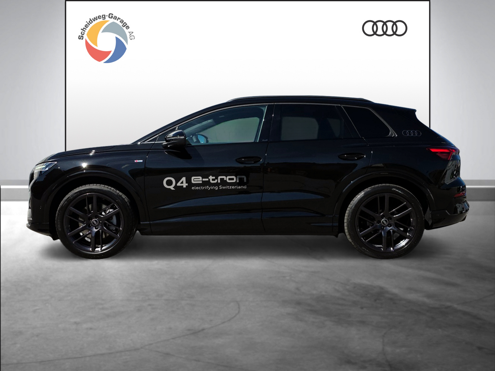 AUDI Q4 e-tron SUV quattro performance-showroom-element-2