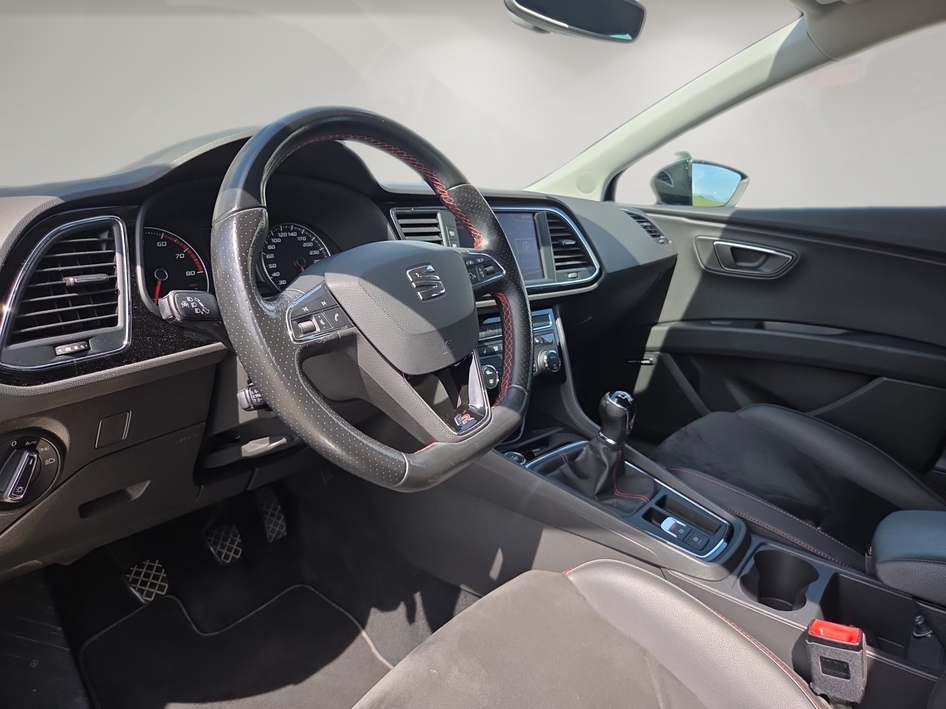 SEAT Leon 1.4 TSI FR Line-image-5
