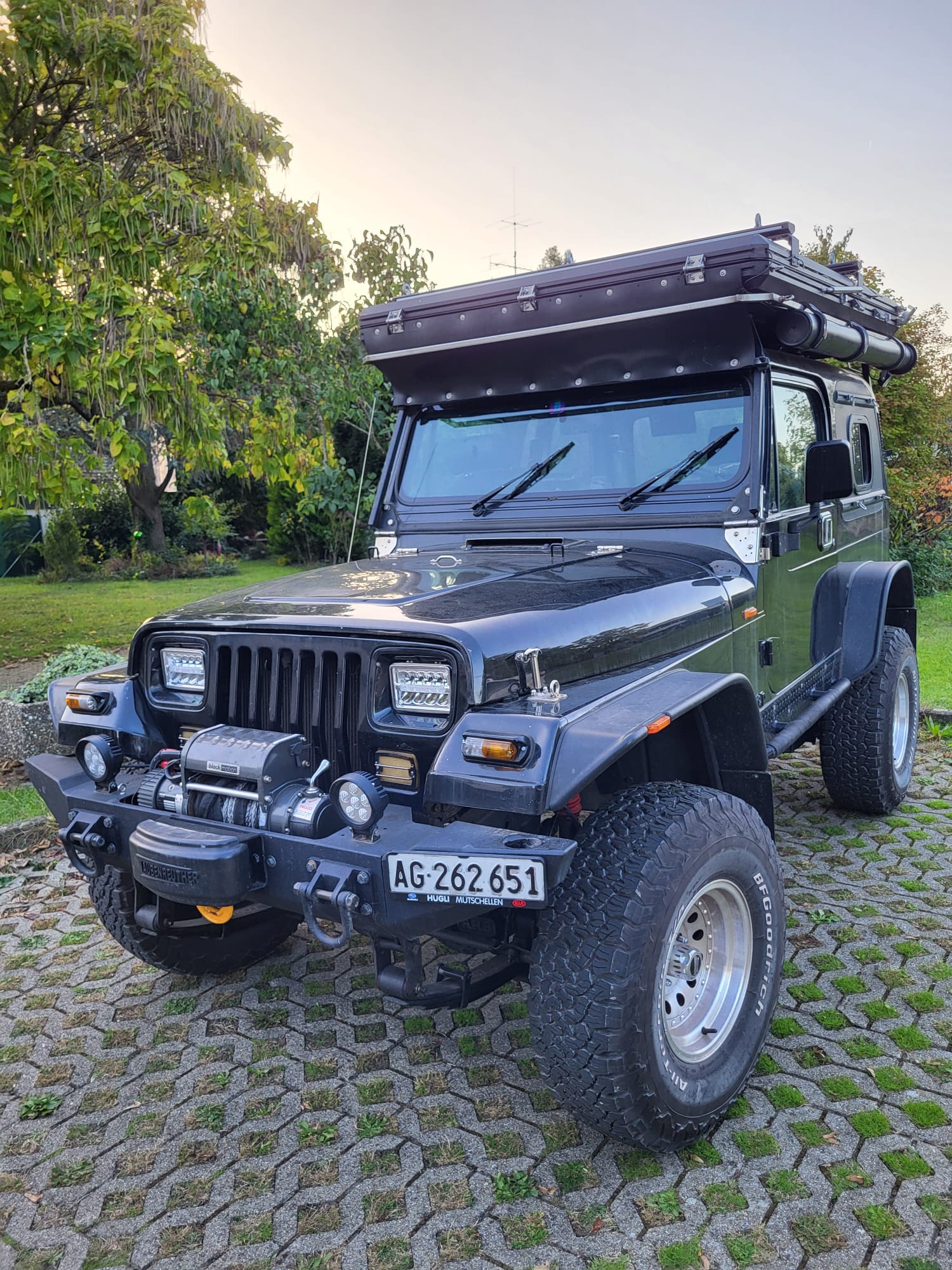 JEEP 4.0 Laredo-image-1