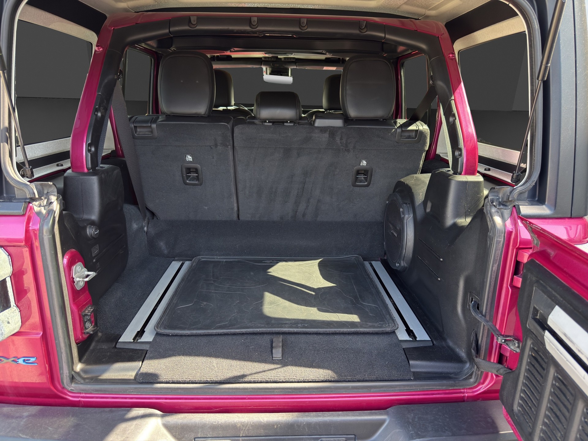 JEEP Wrangler 2.0 PHEV Unlimited Rubicon DT Automatic-image-17