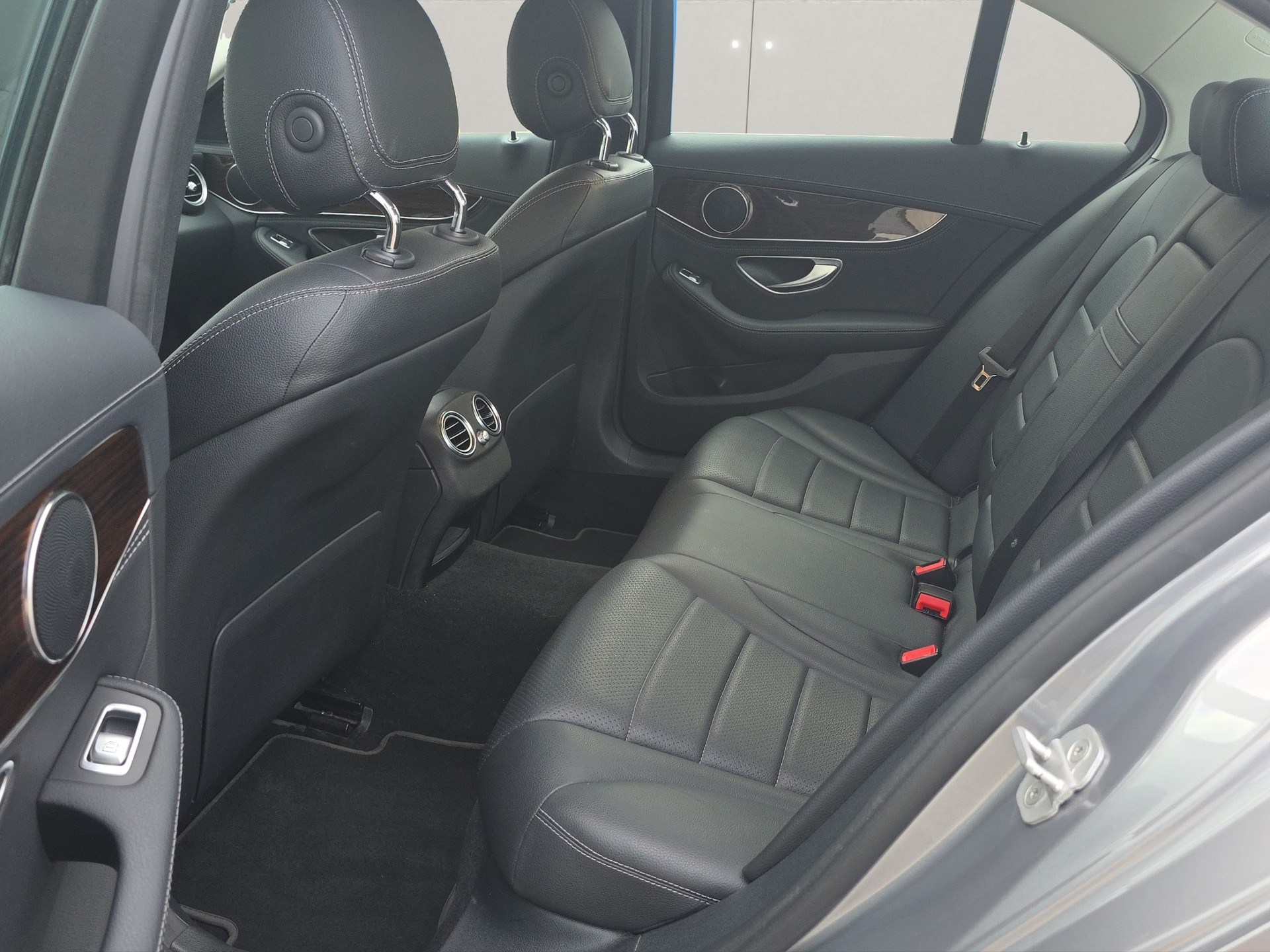 MERCEDES-BENZ C 220 d Avantgarde 4Matic 7G-Tronic-image-9