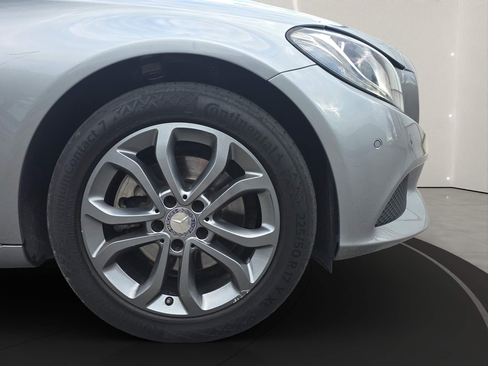 MERCEDES-BENZ C 220 d Avantgarde 4Matic 7G-Tronic-image-14
