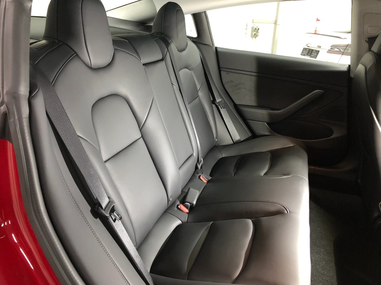 TESLA Model 3 Long Range Dual Motor 491 PS-image-9