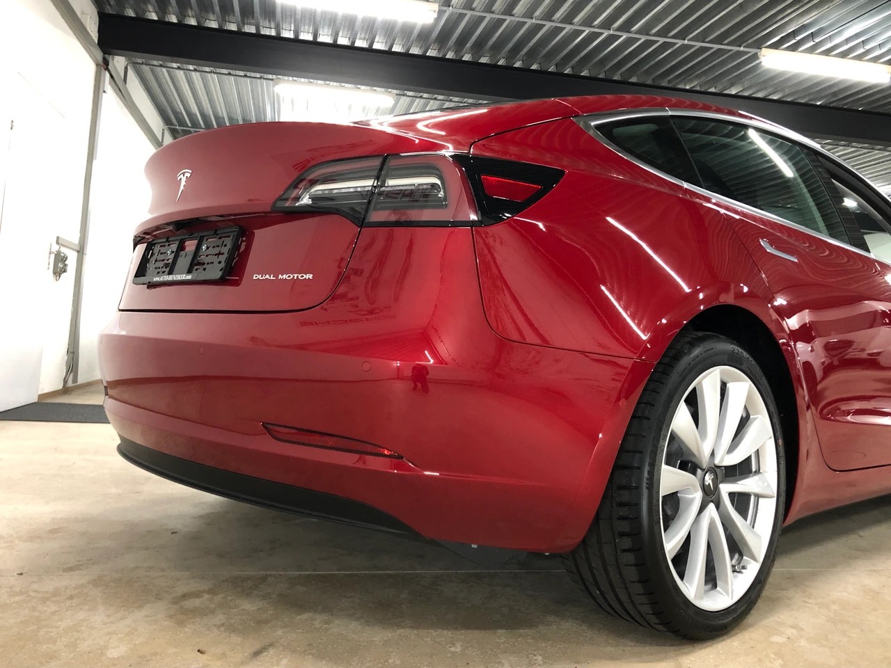 TESLA Model 3 Long Range Dual Motor 491 PS-image-6