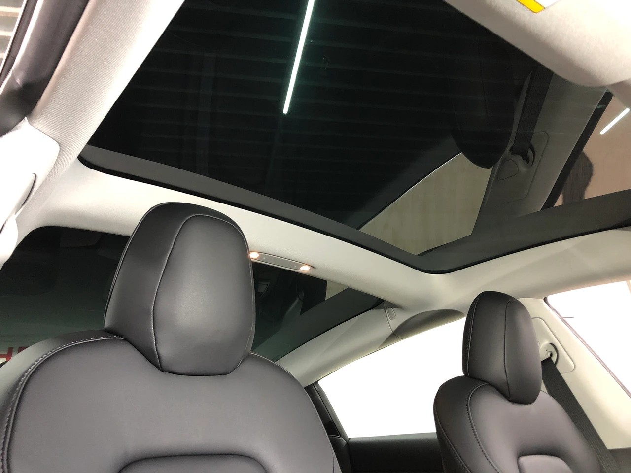 TESLA Model 3 Long Range Dual Motor 491 PS-image-8