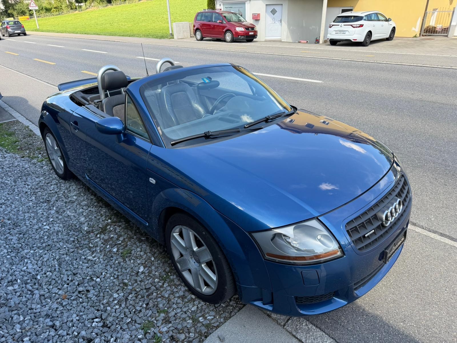 AUDI TT Roadster 3.2 quattro-image-19