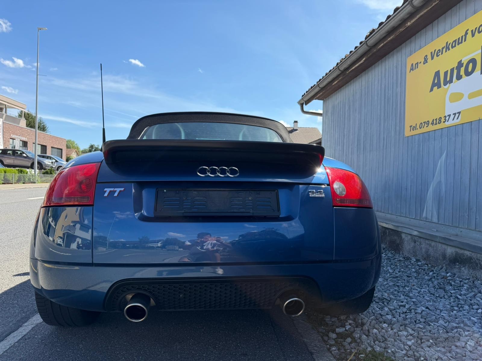AUDI TT Roadster 3.2 quattro-image-5