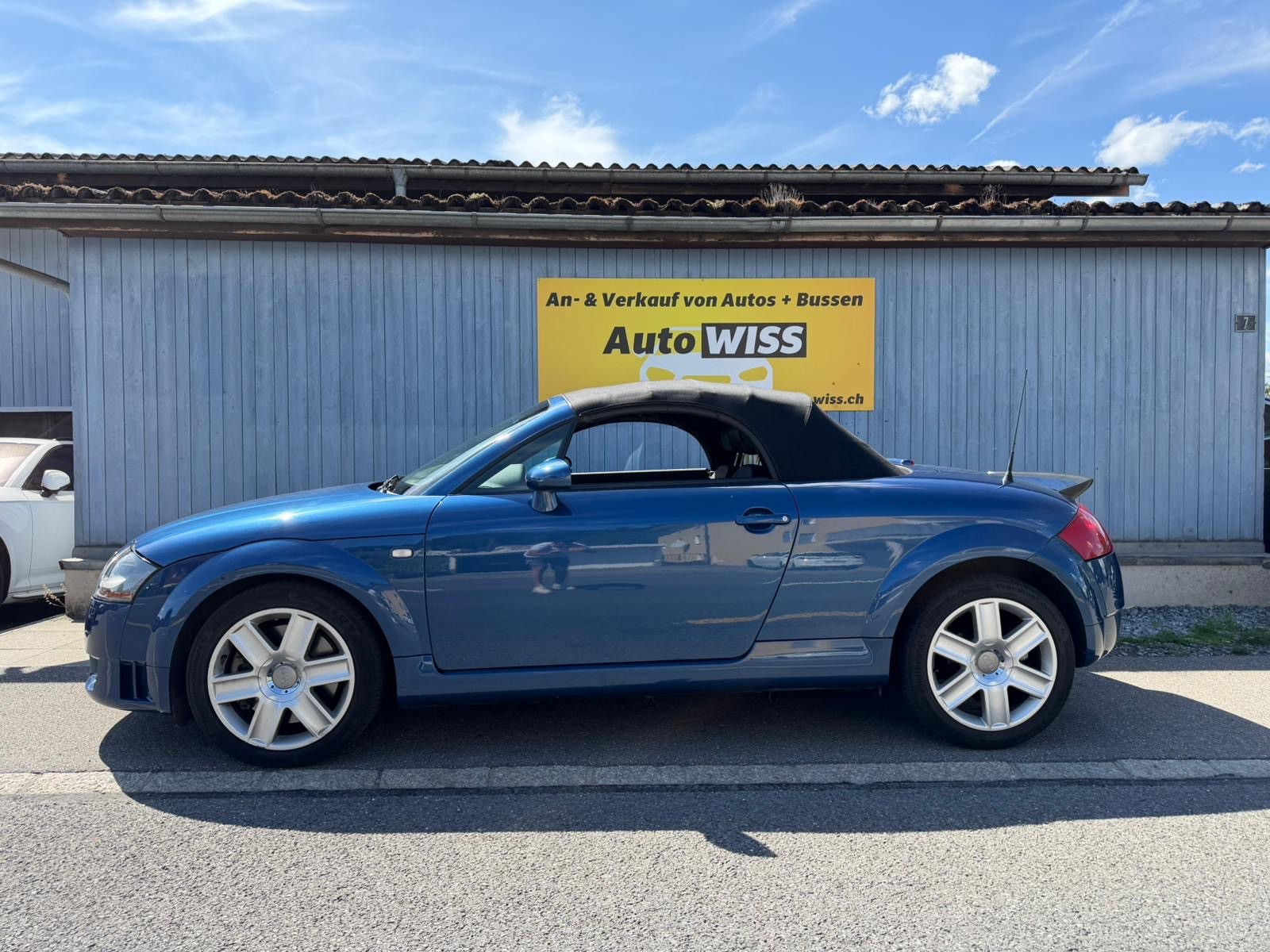 AUDI TT Roadster 3.2 quattro-showroom-element-1