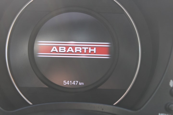 FIAT 595 1.4 16V Turbo Abarth Turismo-image-7