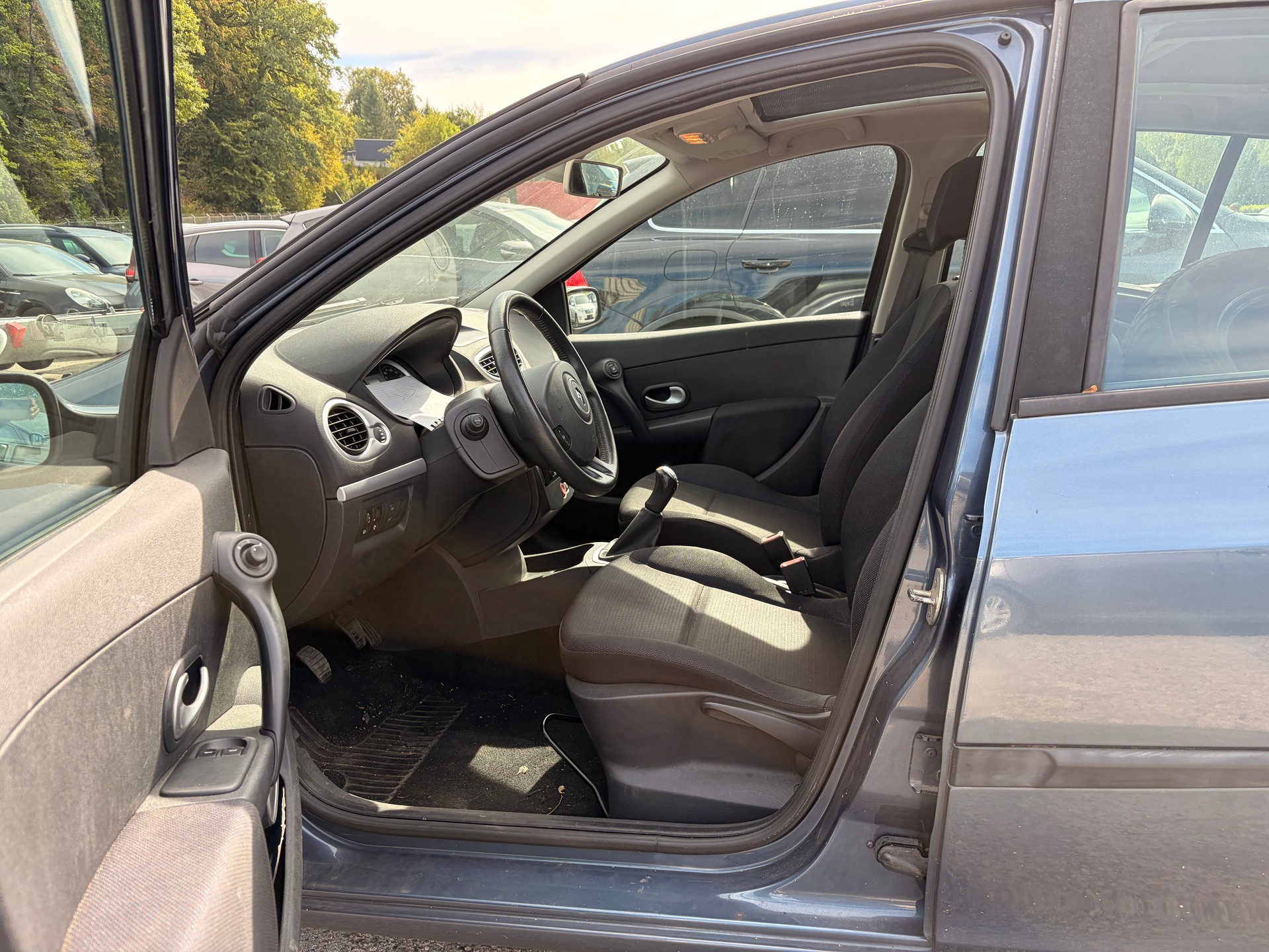 RENAULT Clio 1.2 16V Turbo Exception-image-5