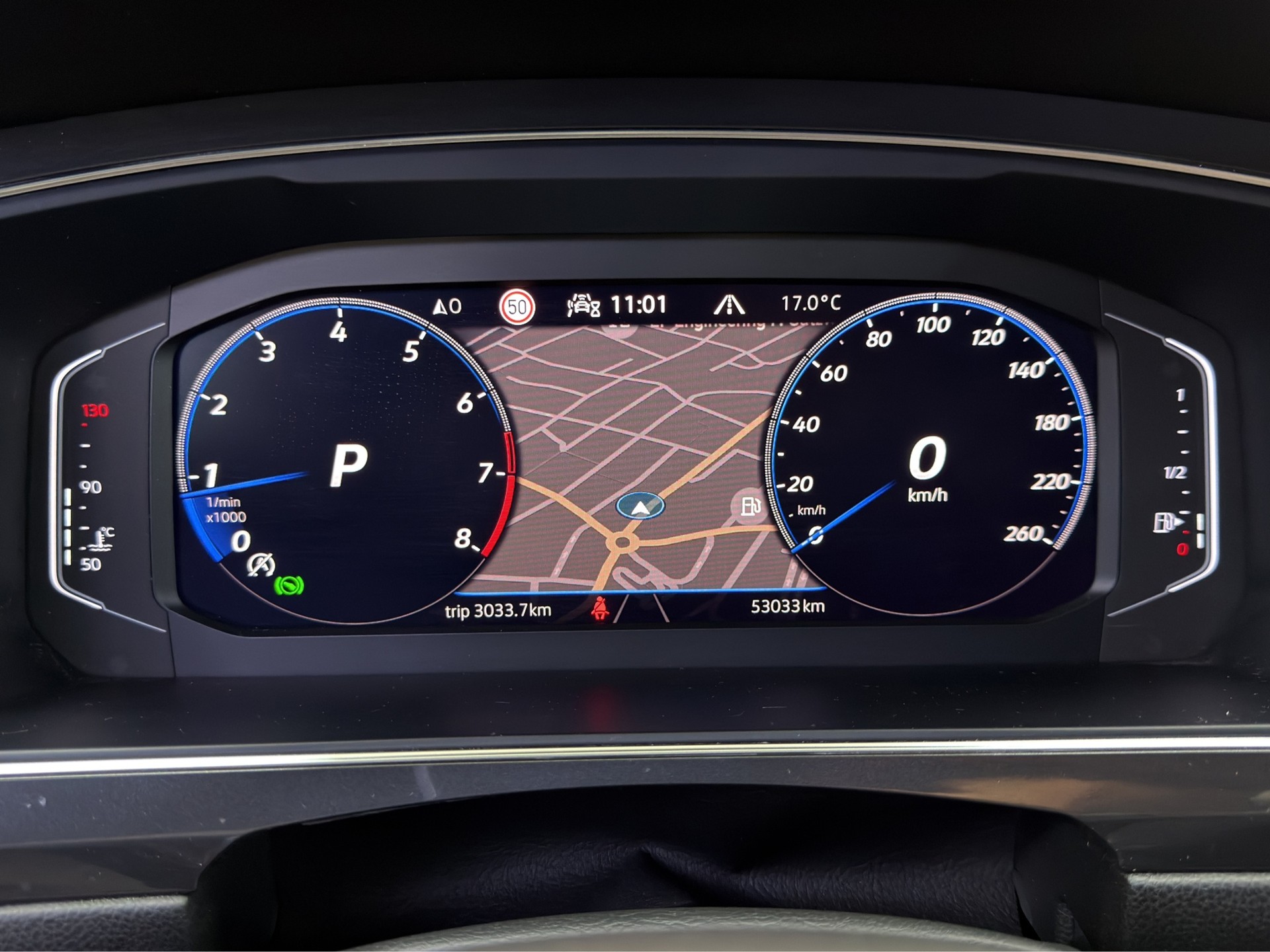 VW Tiguan Allspace 2.0TSI R-Line 4Motion DSG-image-10
