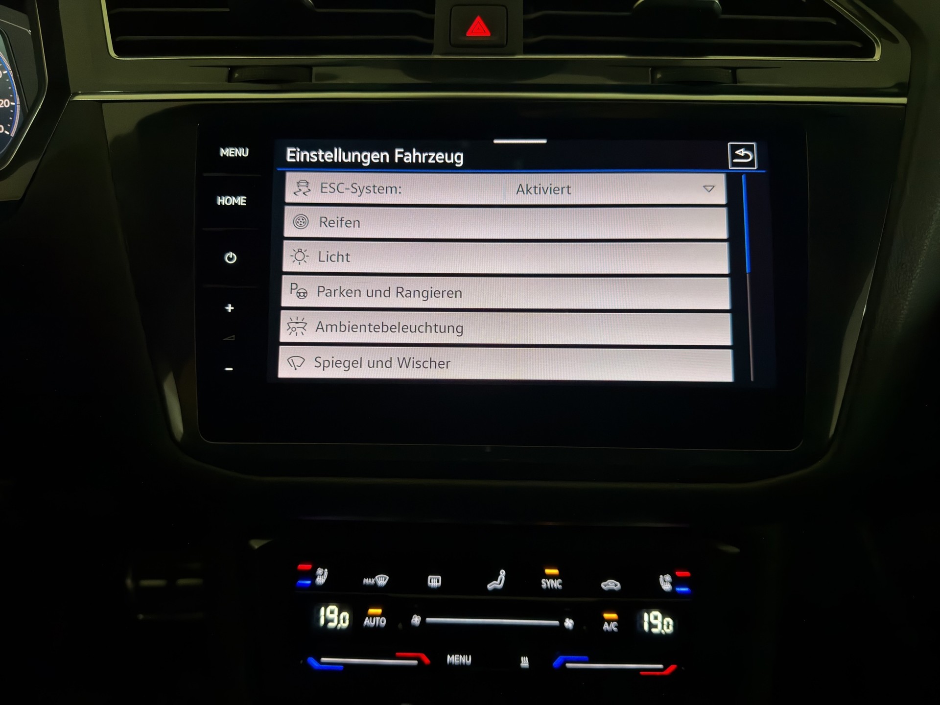 VW Tiguan Allspace 2.0TSI R-Line 4Motion DSG-image-23