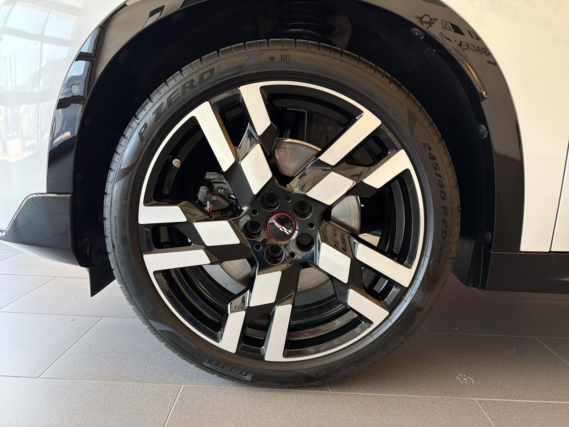 MINI Countryman SE ALL4-image-8