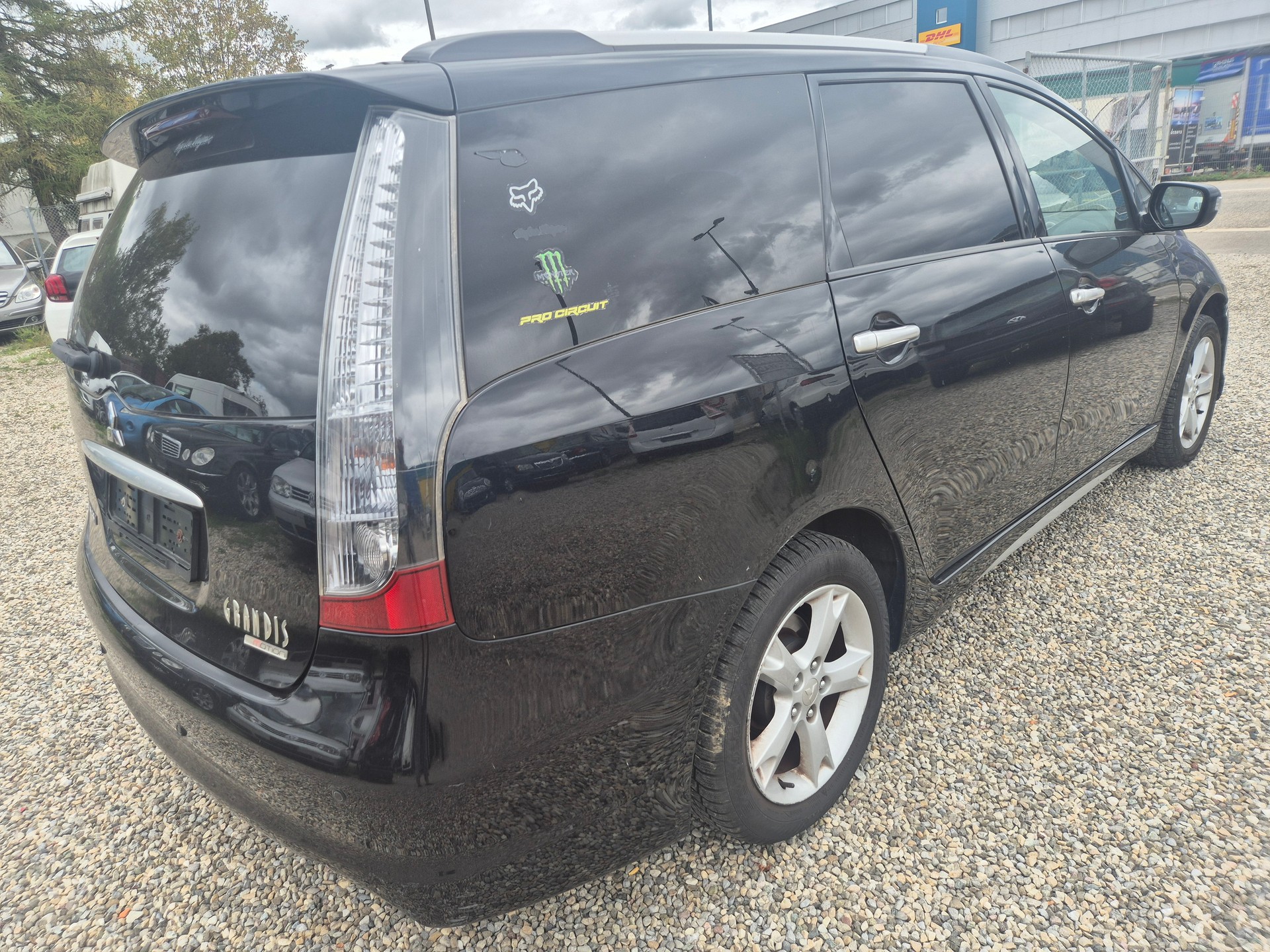 MITSUBISHI Grandis 2.4 16V Motion Automatic-image-4