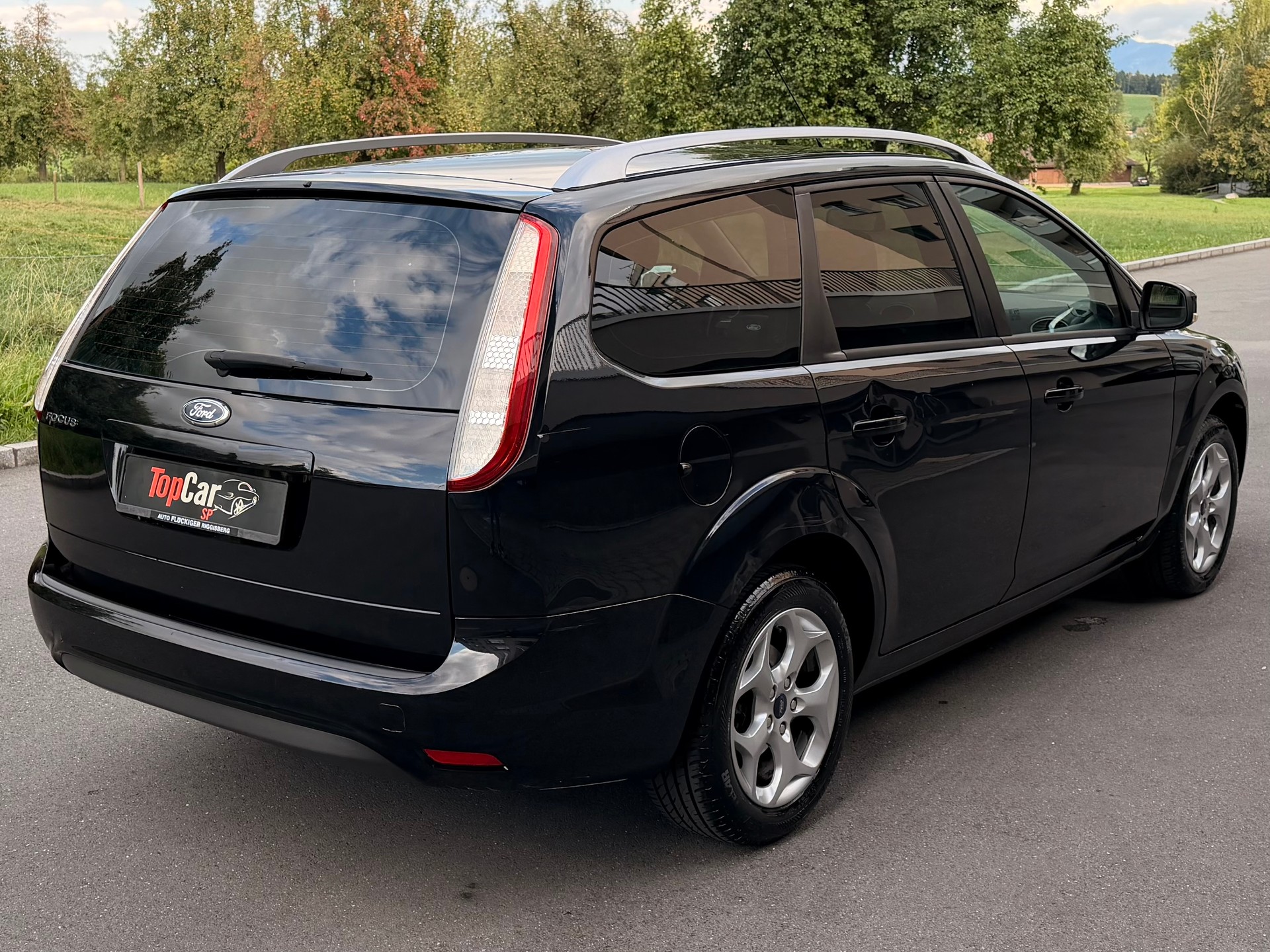 FORD Focus 1.8i Titanium-image-2