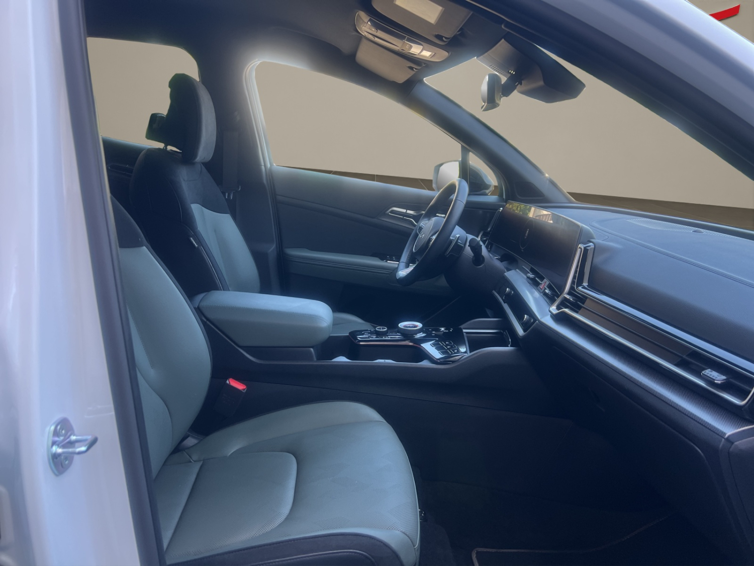 KIA Sportage 1.6 T-GDi PHEV Power Edition-image-9