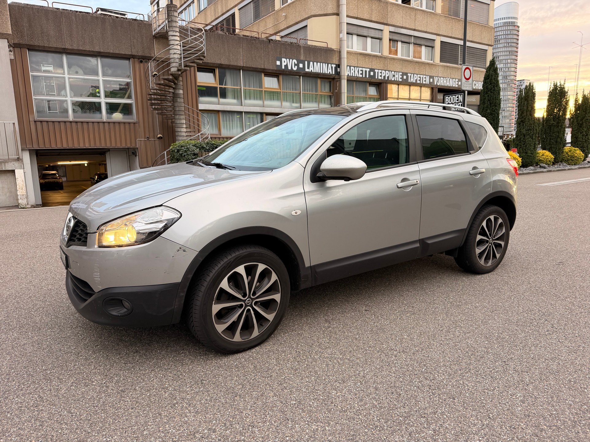 NISSAN 1.6 16V Visia-image-1