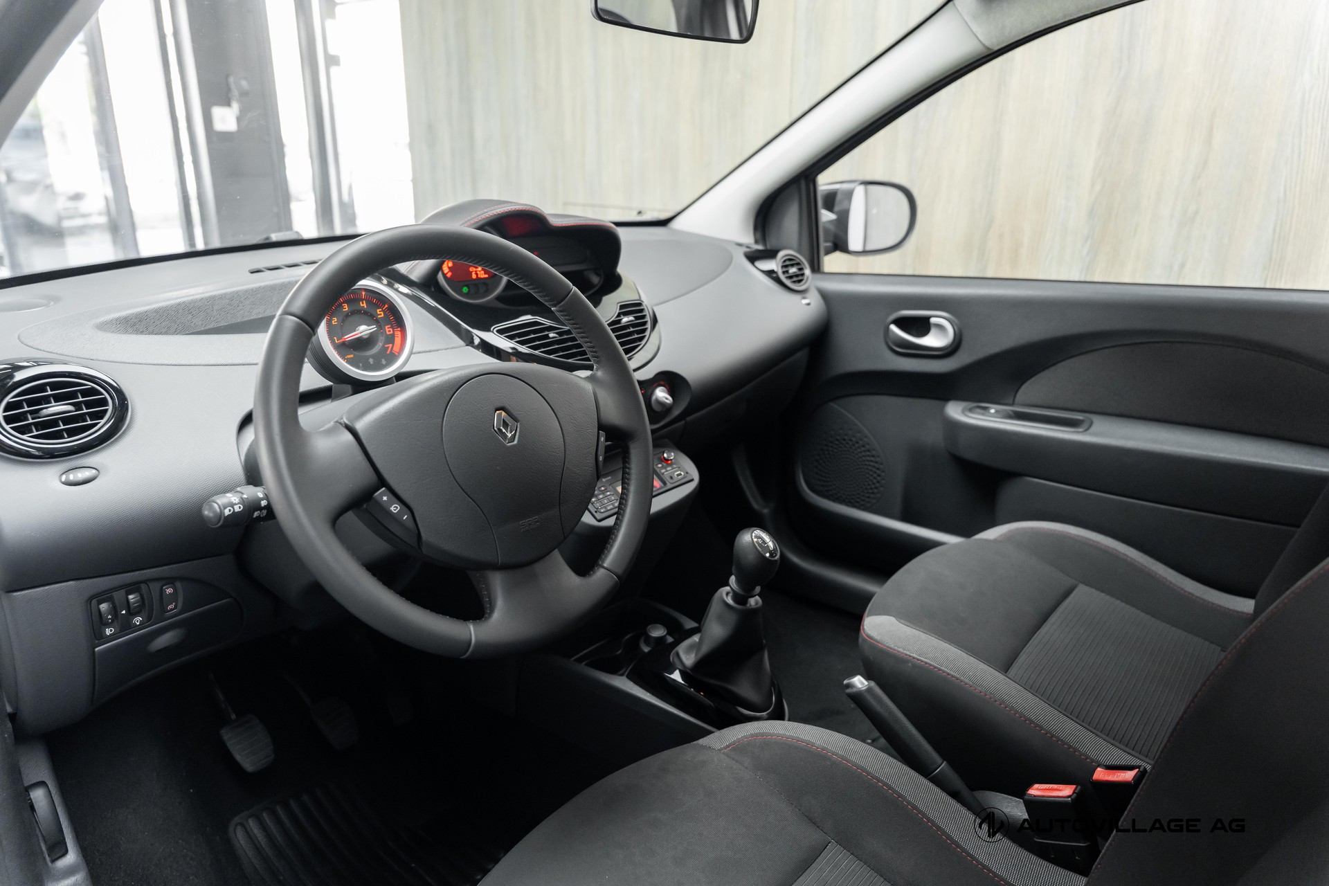 RENAULT Twingo 1.2 16V Dynamique | frisch ab MFK | CH-Fz-image-3