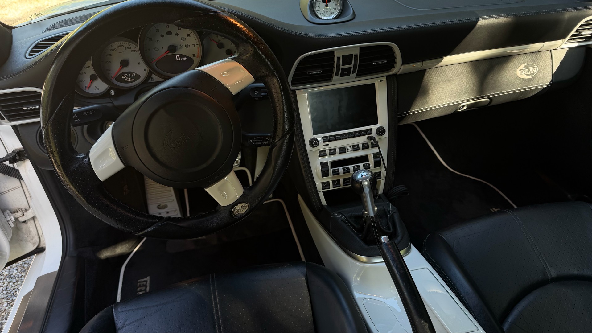 PORSCHE 3.6 Turbo-image-3