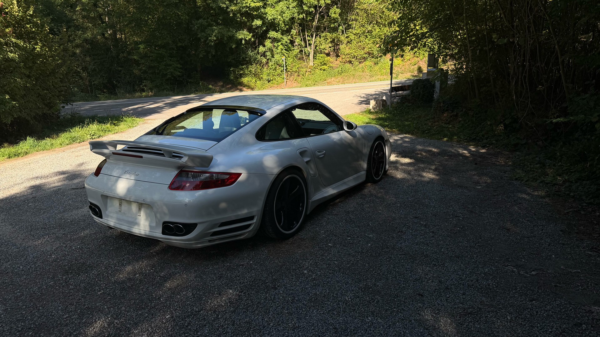 PORSCHE 3.6 Turbo-image-1