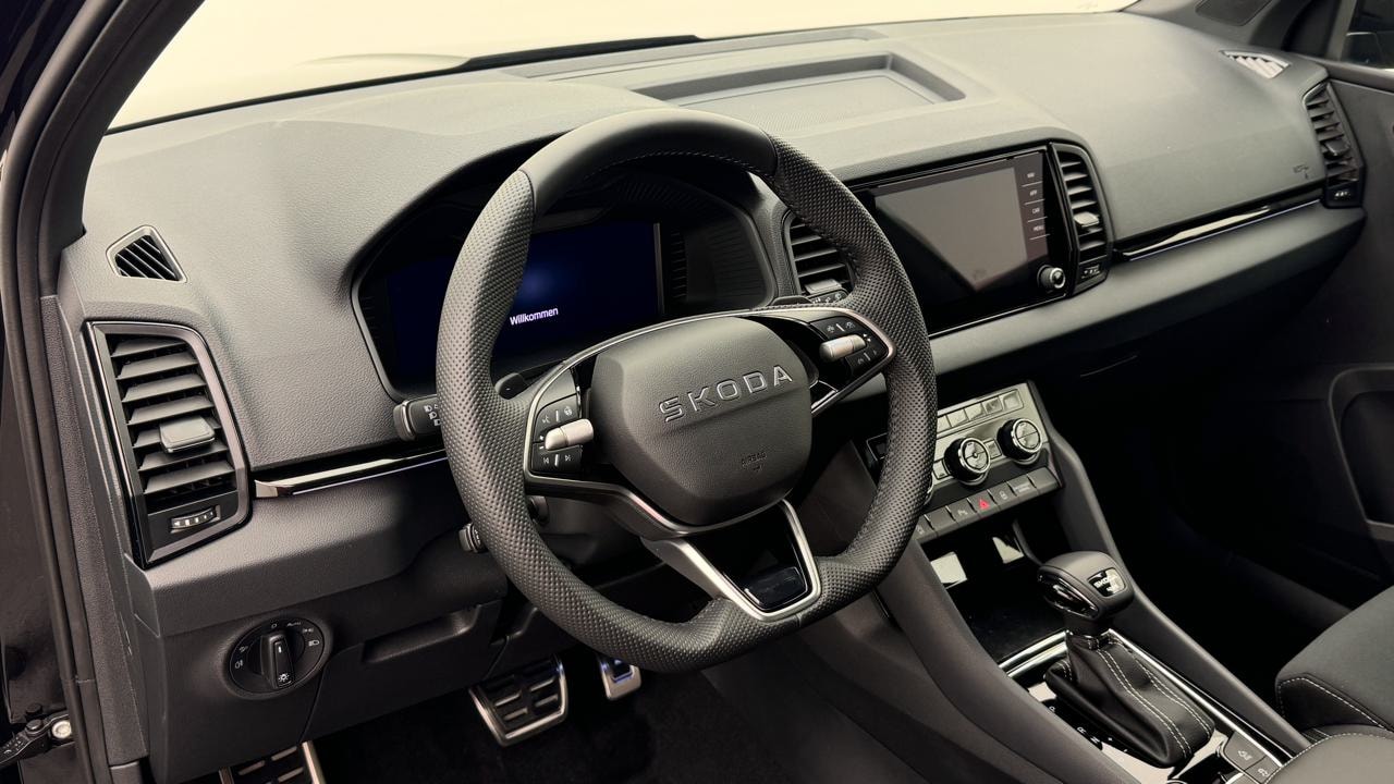 SKODA Karoq 2.0 TSI SportLine 4x4 DSG-image-6