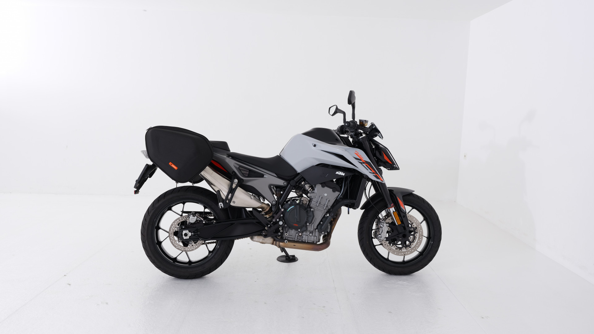 KTM 790 Duke-showroom-element-1