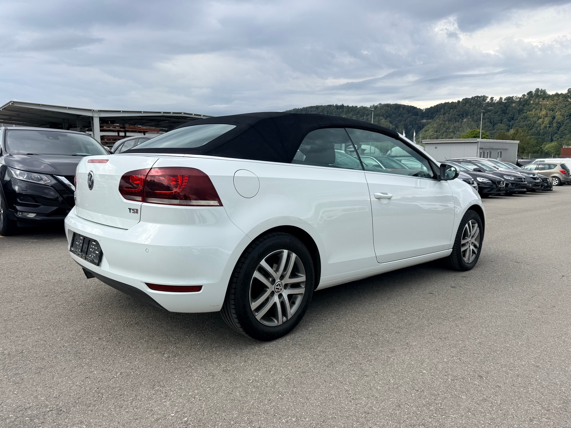 VW Golf Cabrio 1.4 TSI DSG-image-6