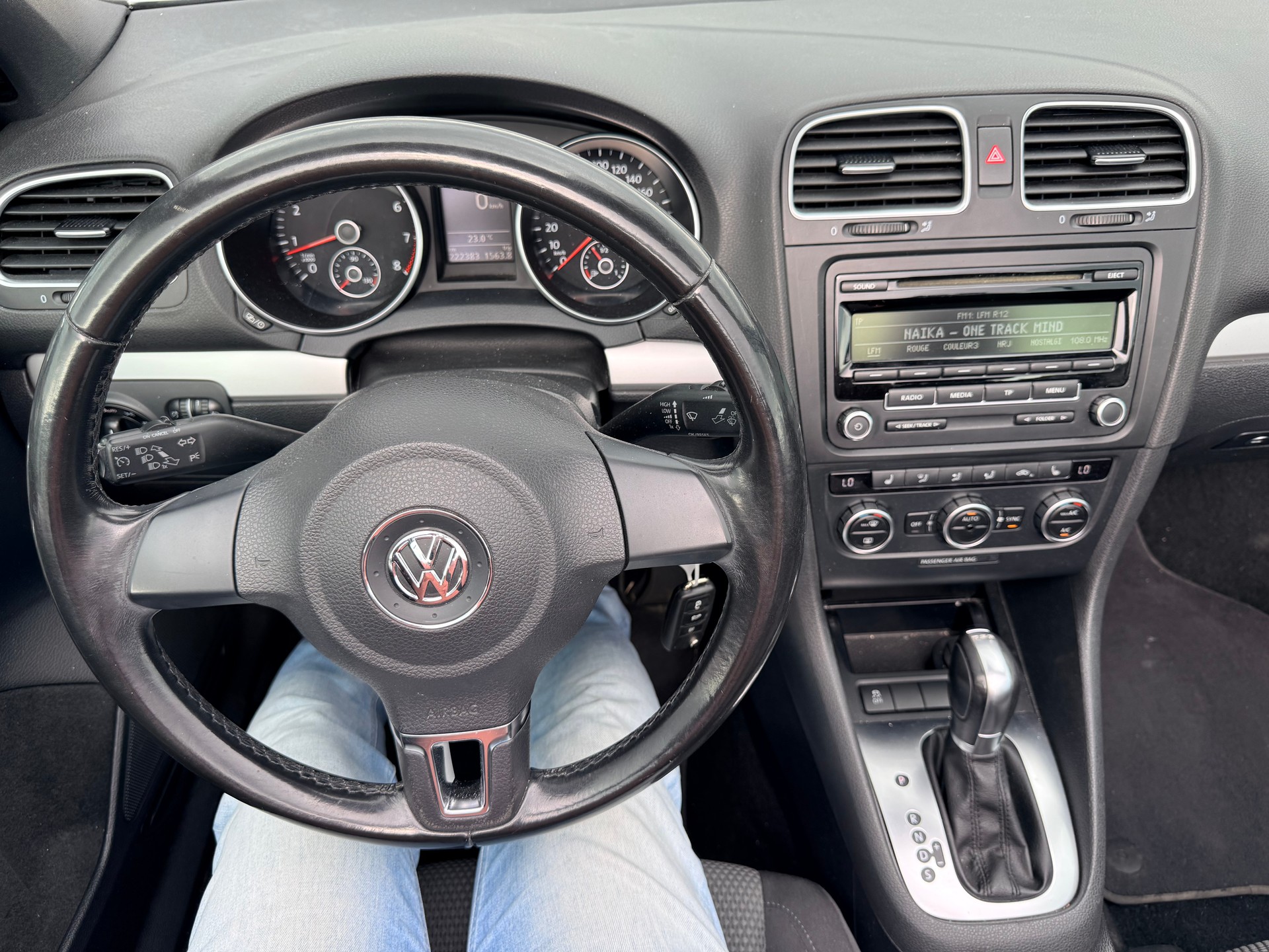 VW Golf Cabrio 1.4 TSI DSG-image-15
