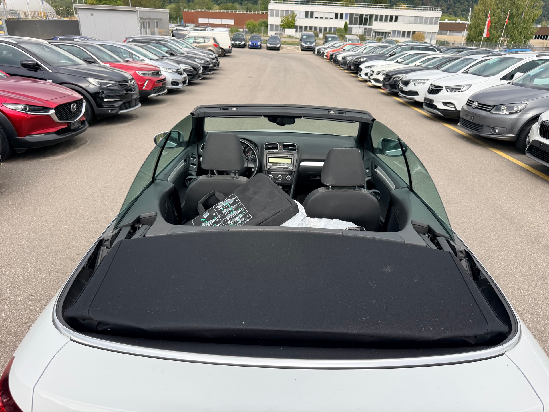 VW Golf Cabrio 1.4 TSI DSG-image-12