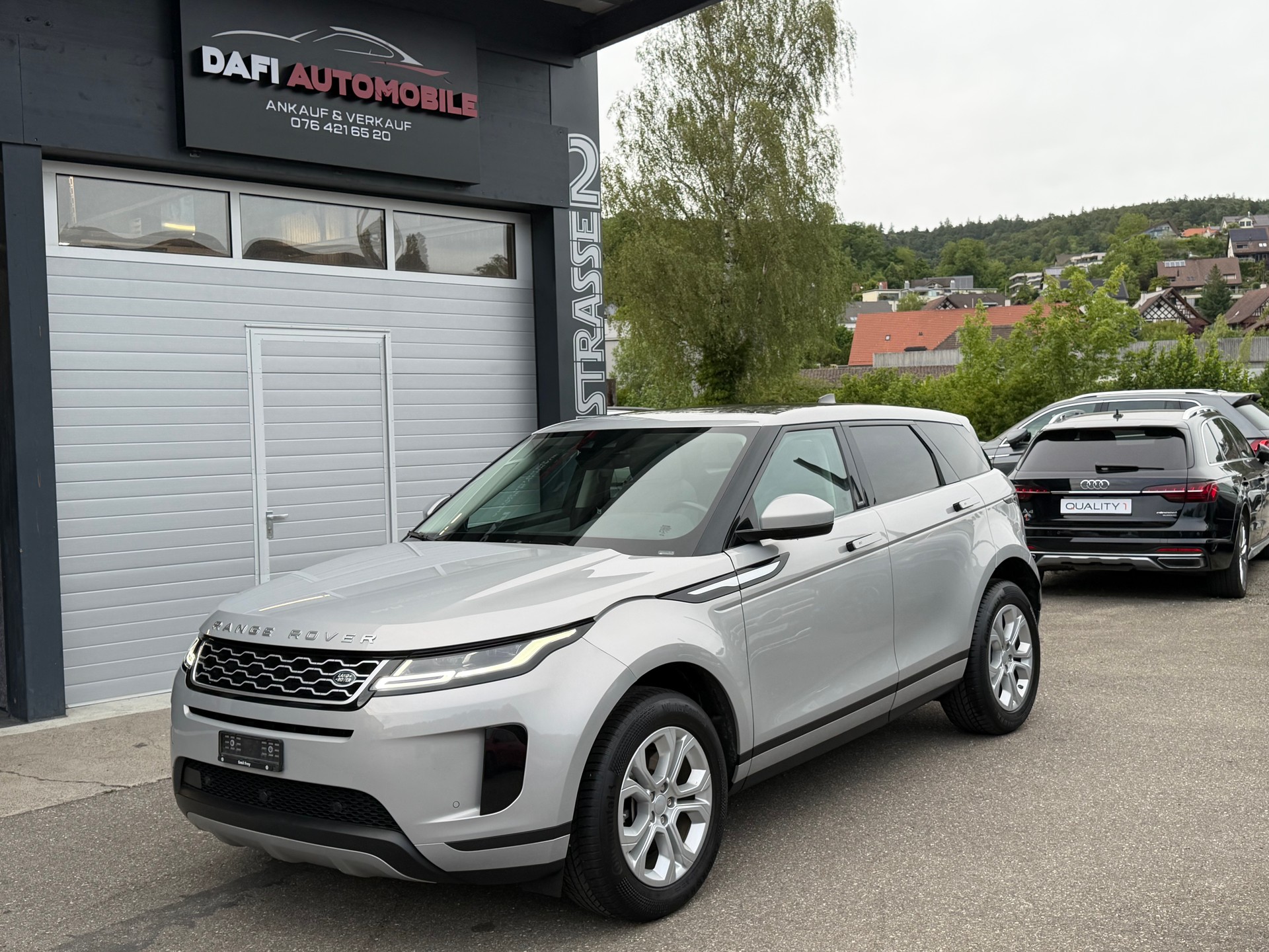 LAND ROVER Range Rover Evoque R-Dynamic D 180 S AT9-image-0