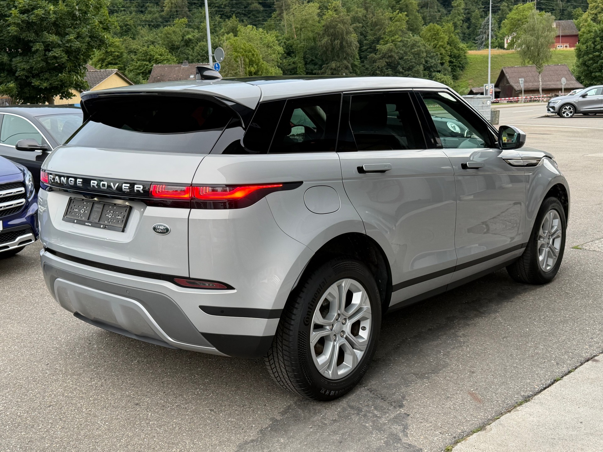 LAND ROVER Range Rover Evoque R-Dynamic D 180 S AT9-image-4