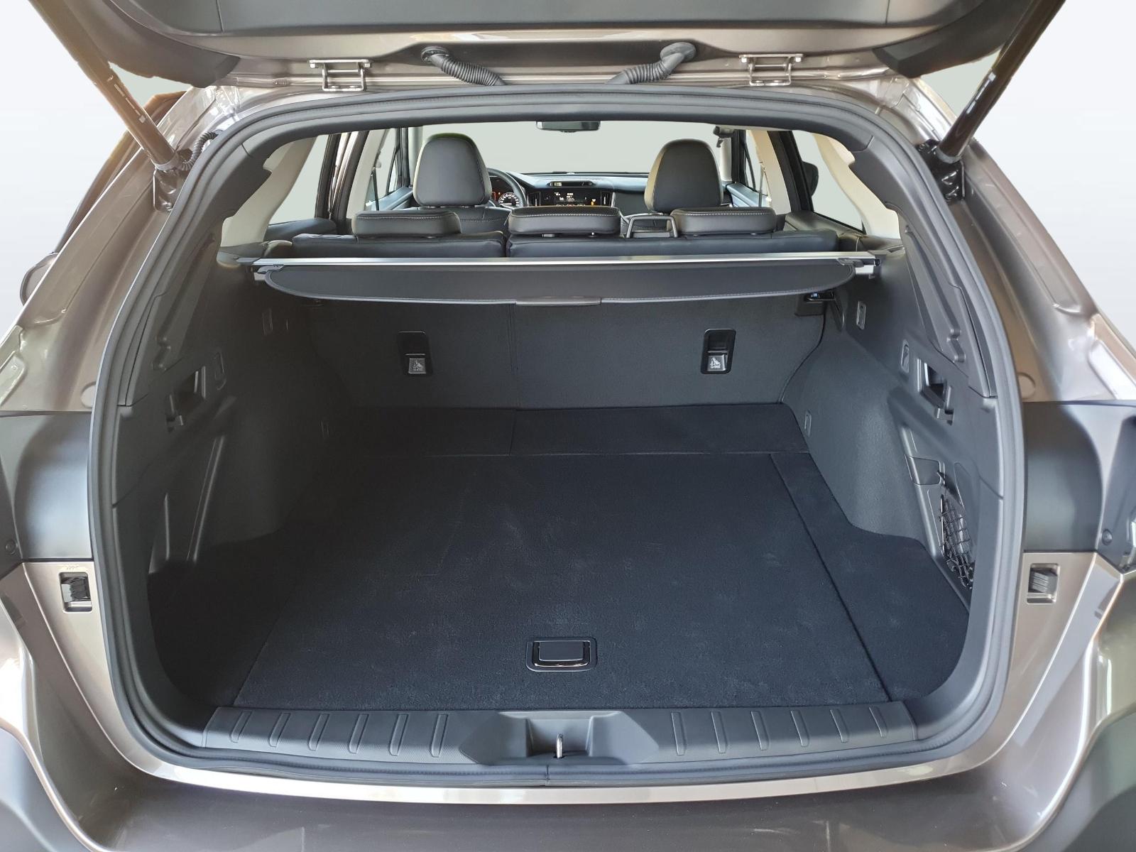 SUBARU Outback 2.5i Final Edition-image-12