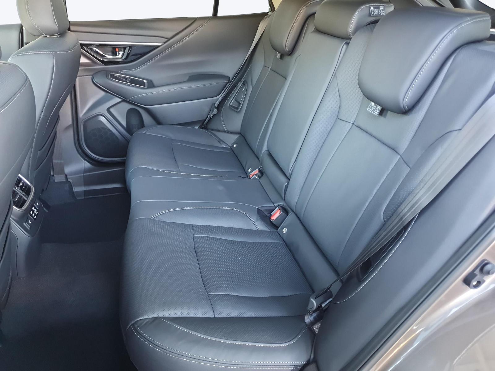SUBARU Outback 2.5i Final Edition-image-10