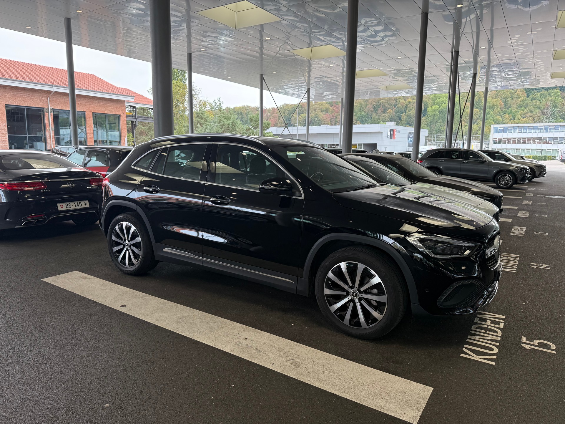 MERCEDES-BENZ GLA 200 Style 4matic-image-5
