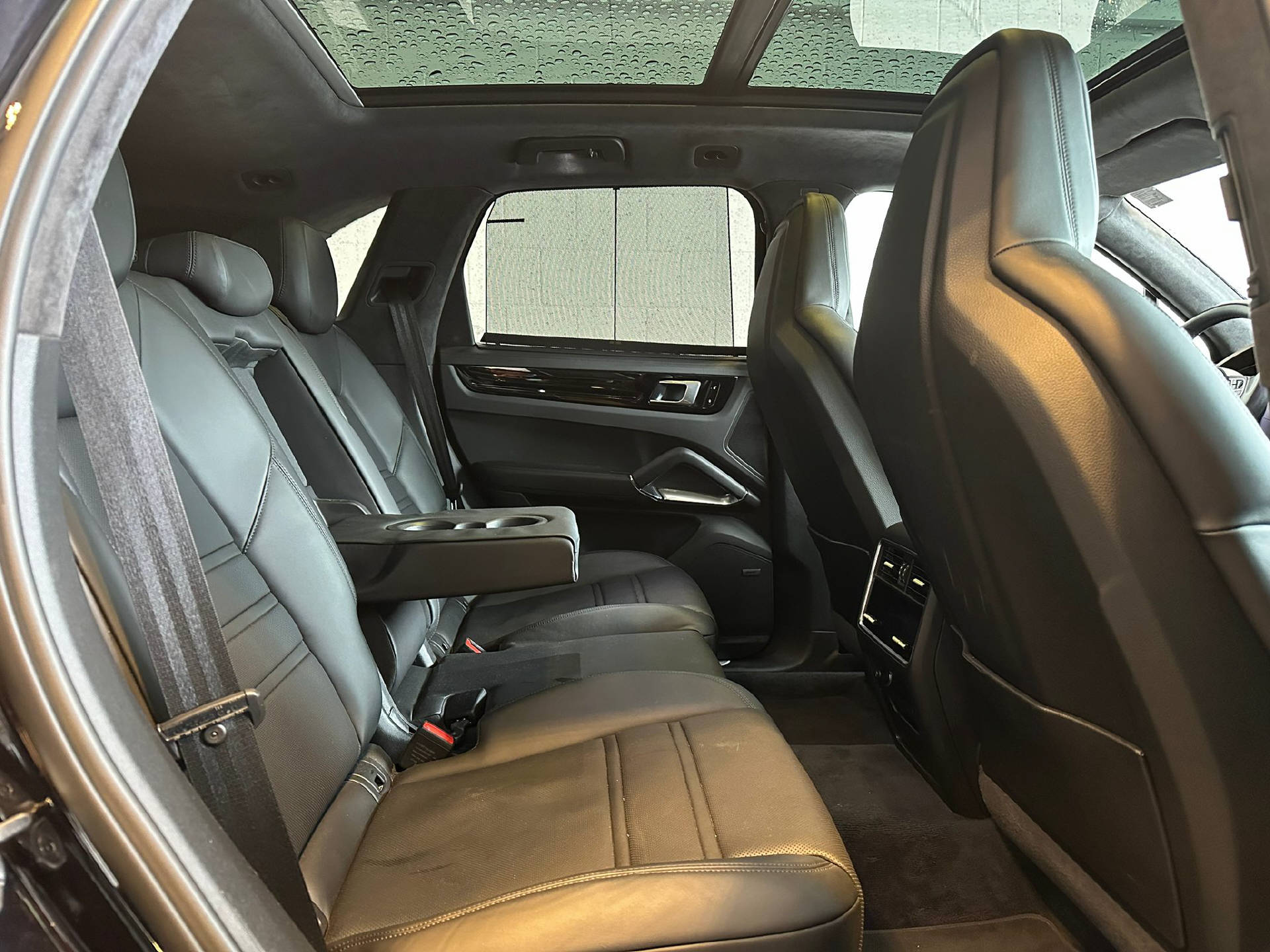 PORSCHE Cayenne 4.0 V8 Turbo-image-9