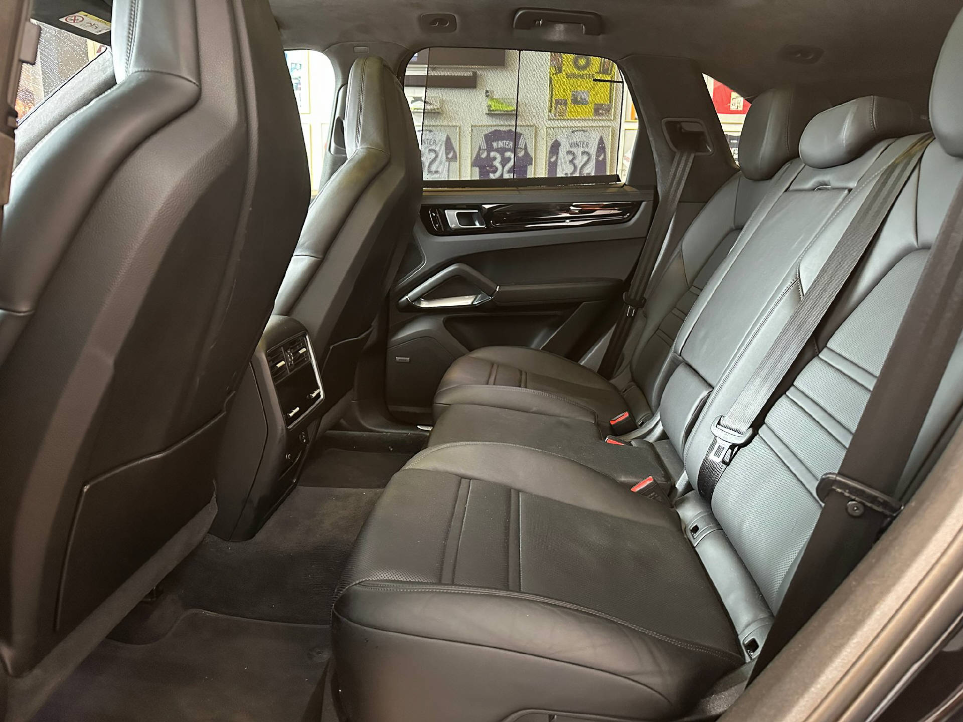 PORSCHE Cayenne 4.0 V8 Turbo-image-8
