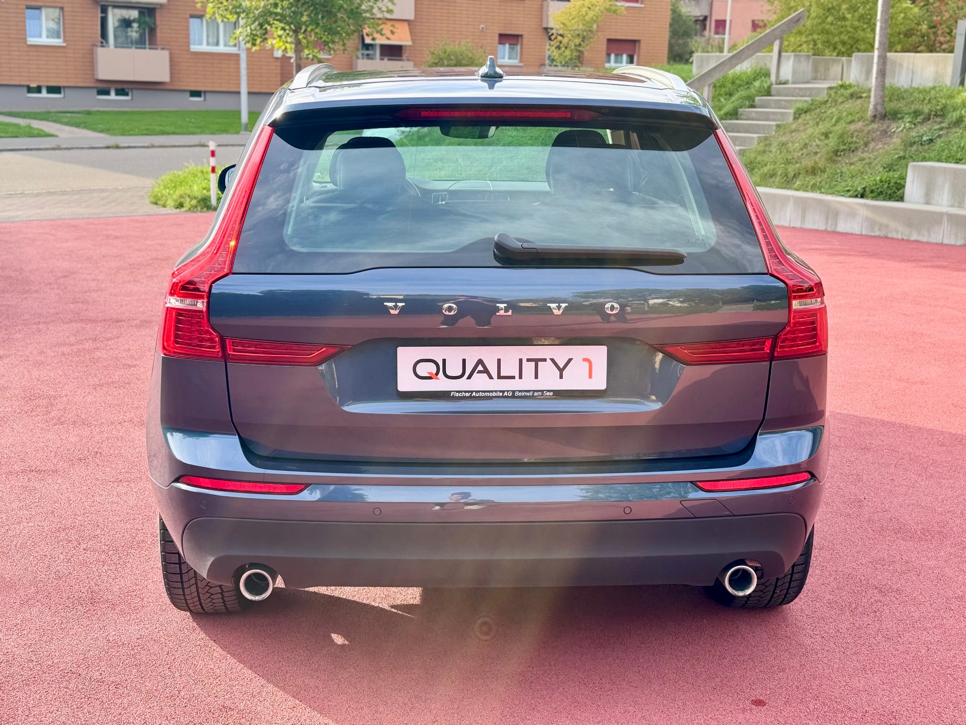 VOLVO XC60 D4 Momentum Geartronic-image-5