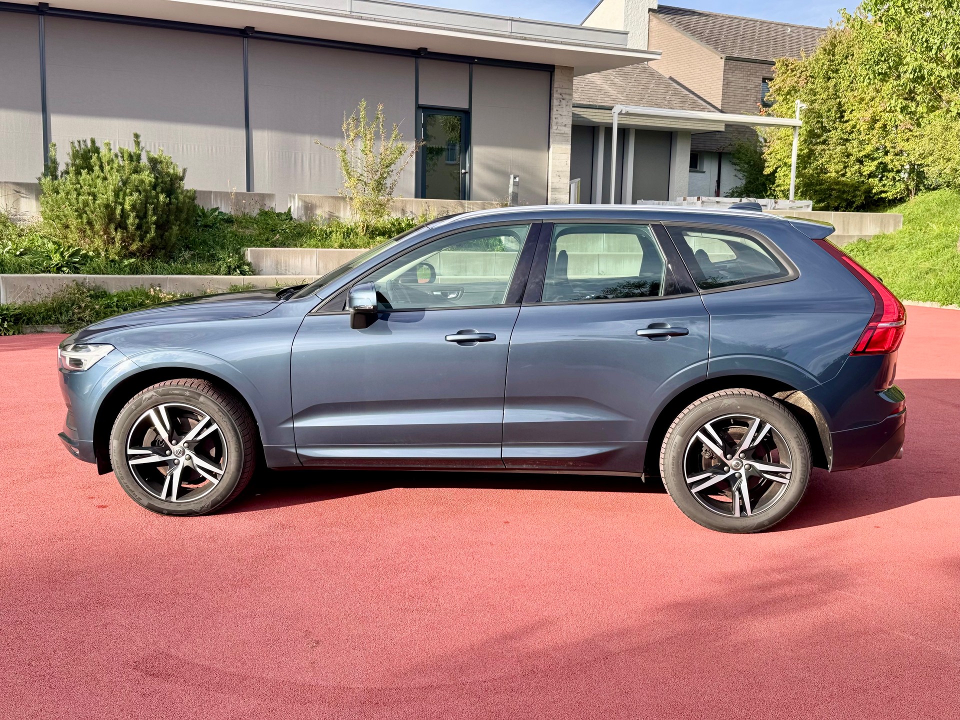 VOLVO XC60 D4 Momentum Geartronic-image-10