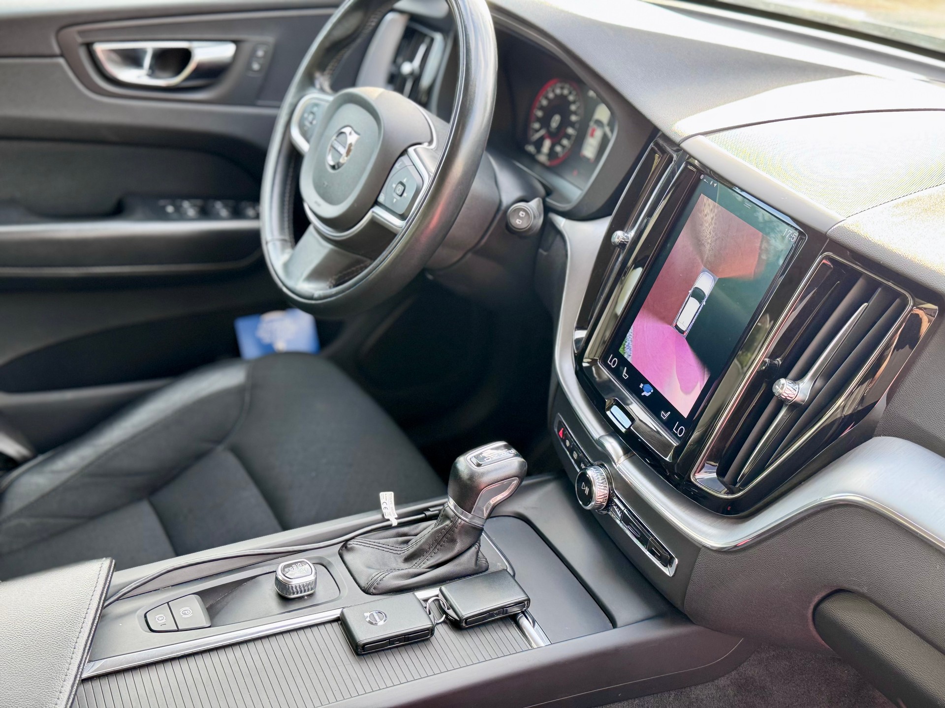 VOLVO XC60 D4 Momentum Geartronic-image-20