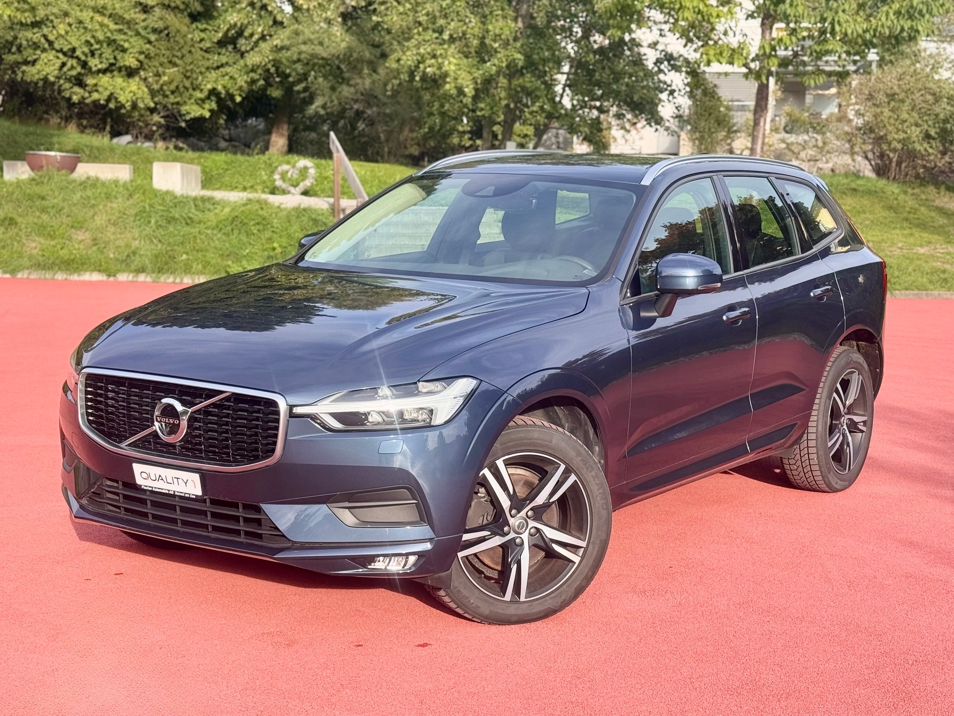 VOLVO XC60 D4 Momentum Geartronic-image-0