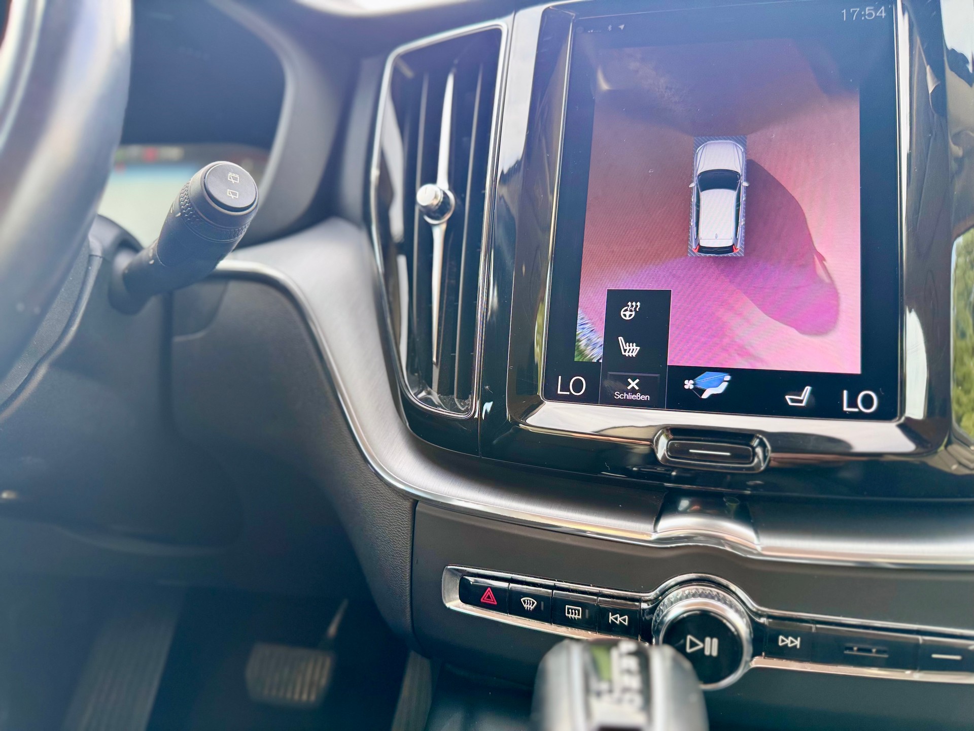 VOLVO XC60 D4 Momentum Geartronic-image-14