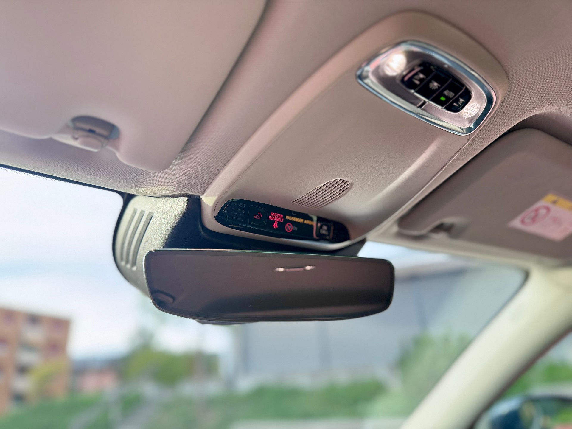 VOLVO XC60 D4 Momentum Geartronic-image-30